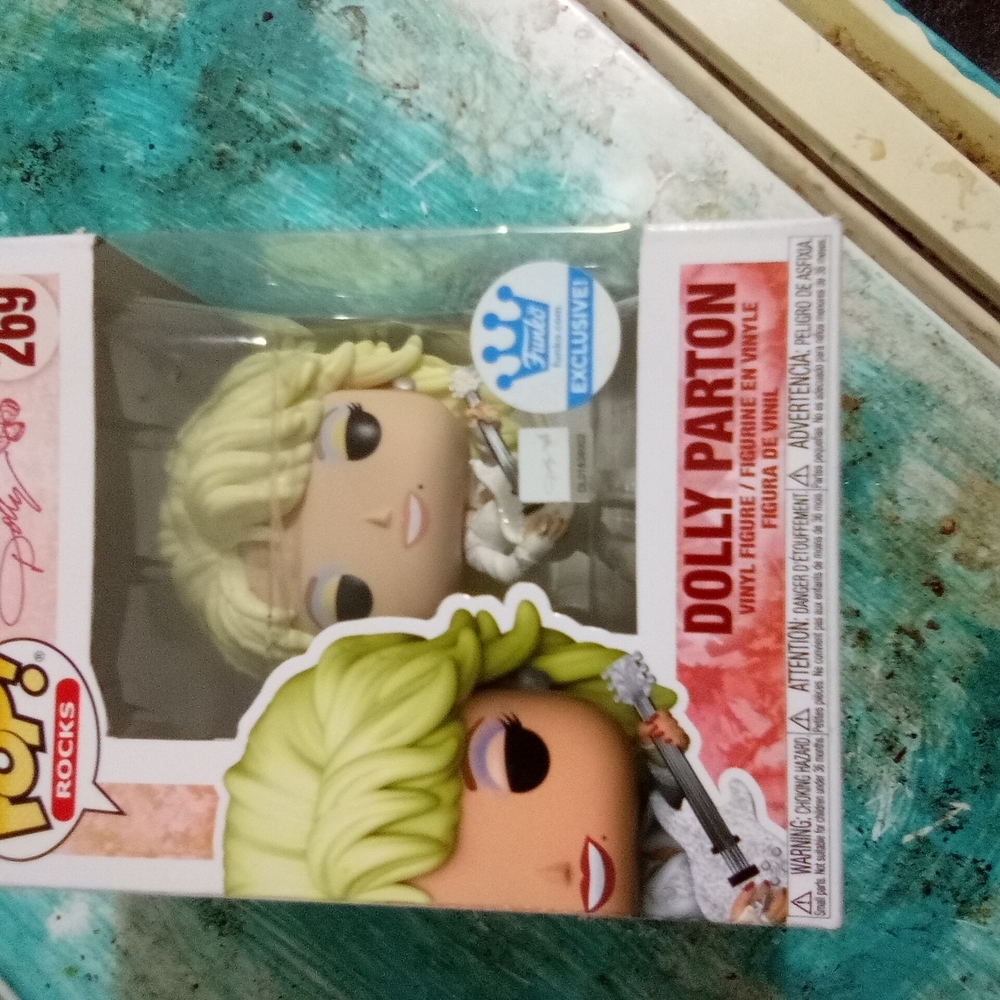 Funko Pop! Rocks Dolly Parton Figure